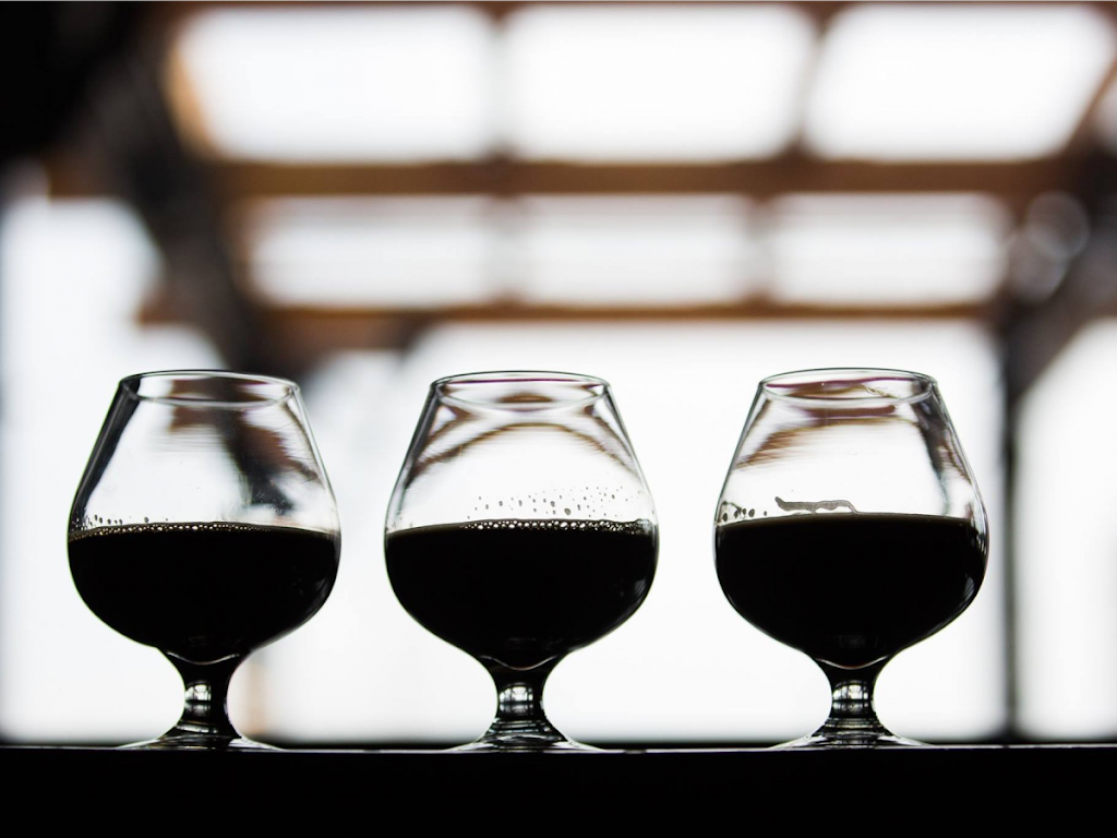 Salut Tasting Room | restaurant | 3112 S Westnedge Ave, Kalamazoo, MI 49008, USA | 2693432620 OR +1 269-343-2620