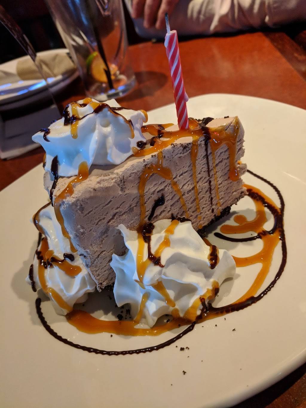 St. Louis Bar & Grill | restaurant | 4548 Dufferin St Unit A, North York, ON M3H 5R9, Canada | 4166632000 OR +1 416-663-2000