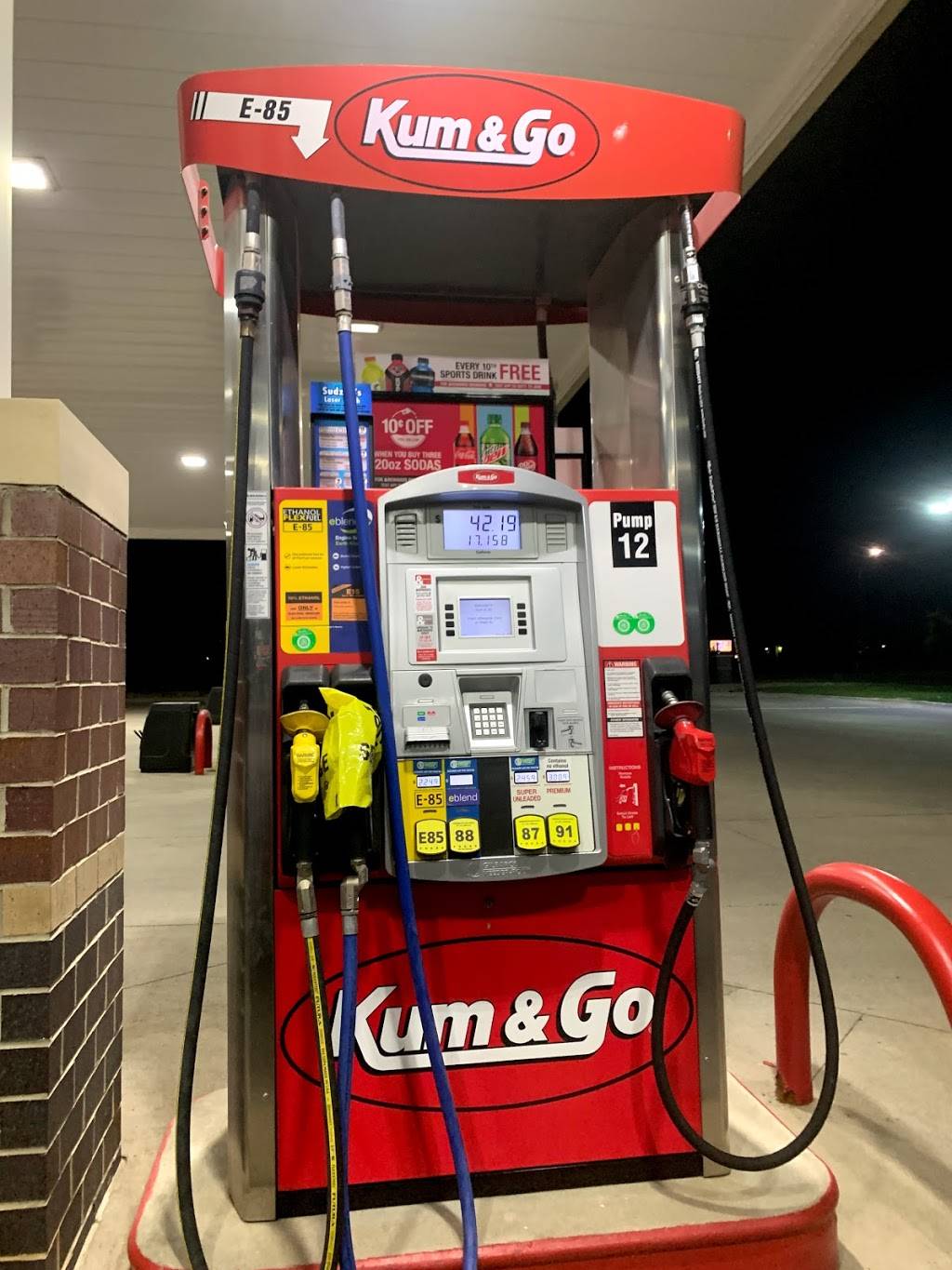 Kum & Go | meal takeaway | 165 SW Magazine Rd, Ankeny, IA 50023, USA | 5159652374 OR +1 515-965-2374