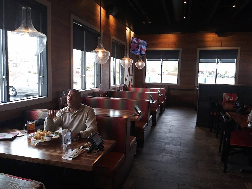 Chilis Grill & Bar | restaurant | 4750 Edgmont Ave, Brookhaven, PA 19015, USA | 4844803442 OR +1 484-480-3442