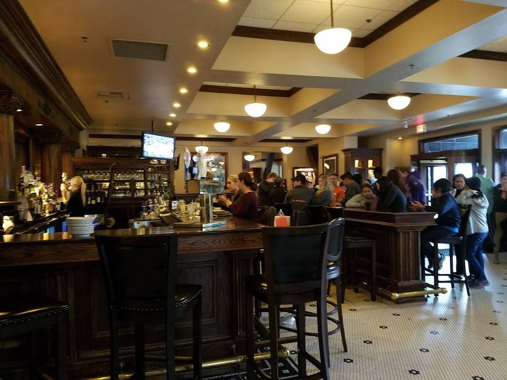 Maggianos Little Italy | restaurant | 203 Westshore Plaza, Tampa, FL 33609, USA | 8132889000 OR +1 813-288-9000