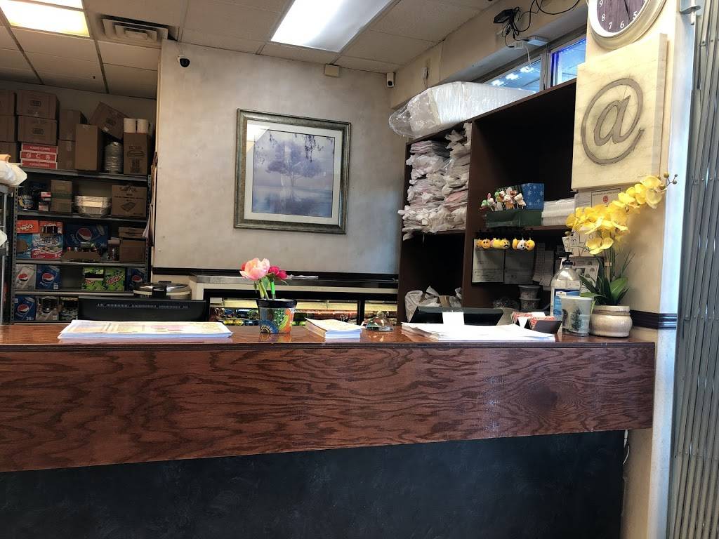 Ya Ya China | restaurant | 8333 W Appleton Ave, Milwaukee, WI 53218, USA | 4143931143 OR +1 414-393-1143