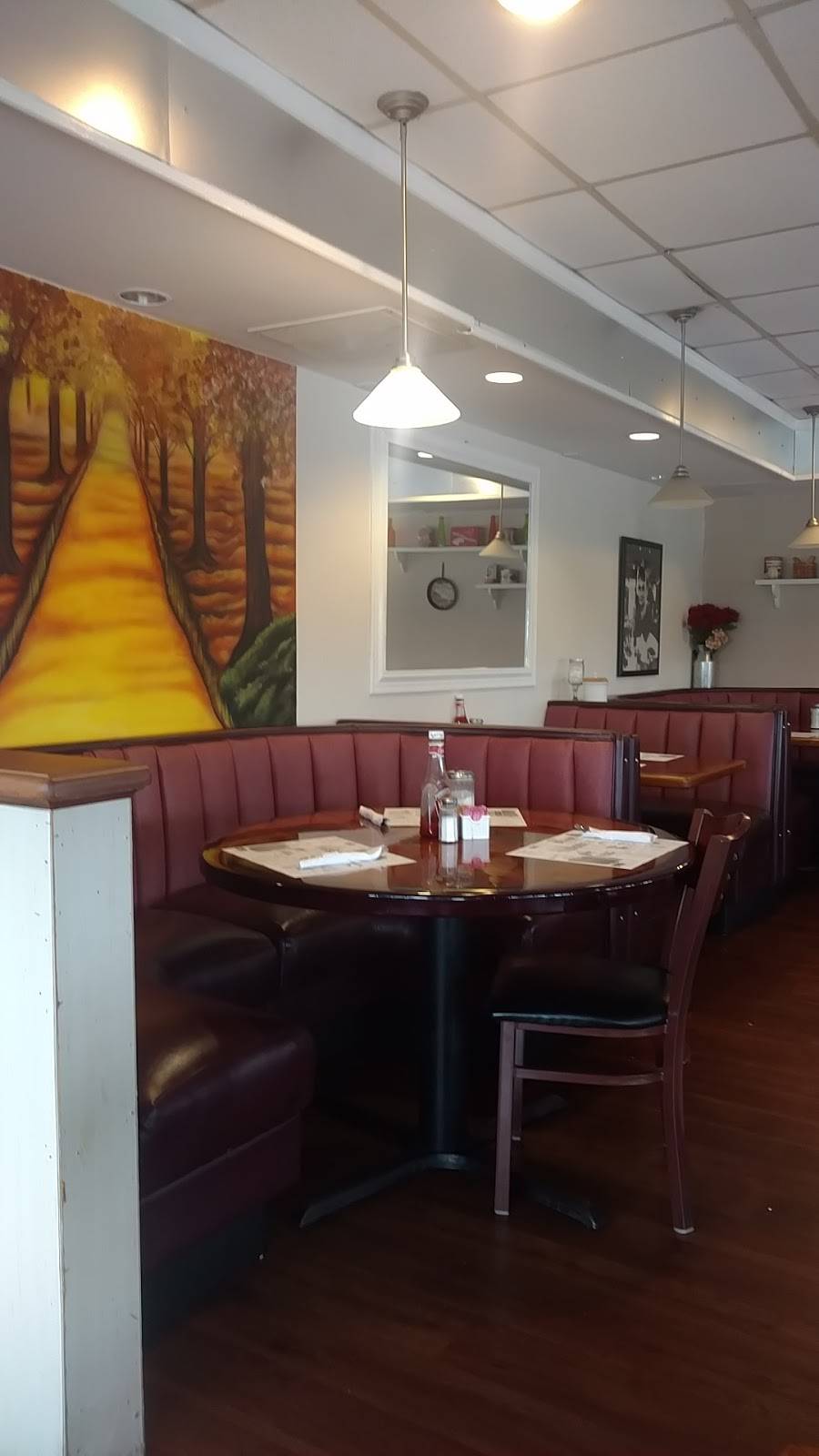 Milford Diner LLC | restaurant | N Walnut St, Milford, DE 19963, USA | 3024240222 OR +1 302-424-0222