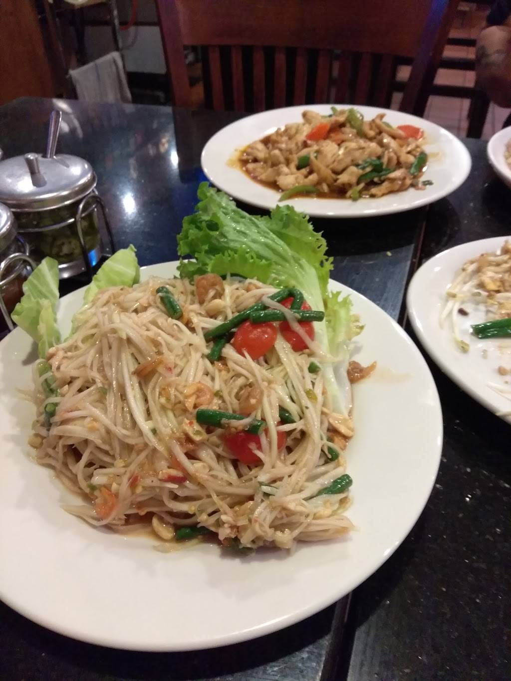 Crispy Pork Gang | restaurant | 5253 Hollywood Blvd, Los Angeles, CA 90027, USA | 3235161706 OR +1 323-516-1706