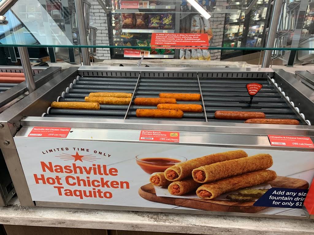 RaceTrac | bakery | 3310 NE 8th St, Homestead, FL 33033, USA | 3052481370 OR +1 305-248-1370