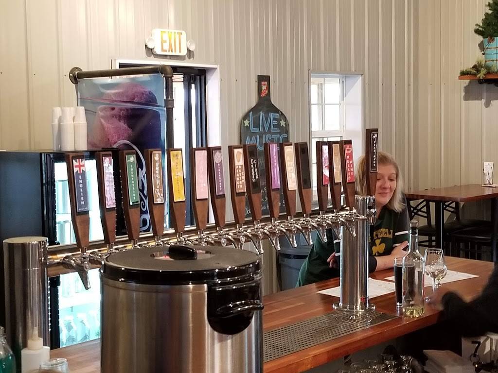 Urban Vines Winery & Brewery | restaurant | 303 E 161st St, Westfield, IN 46074, USA | 3177630678 OR +1 317-763-0678