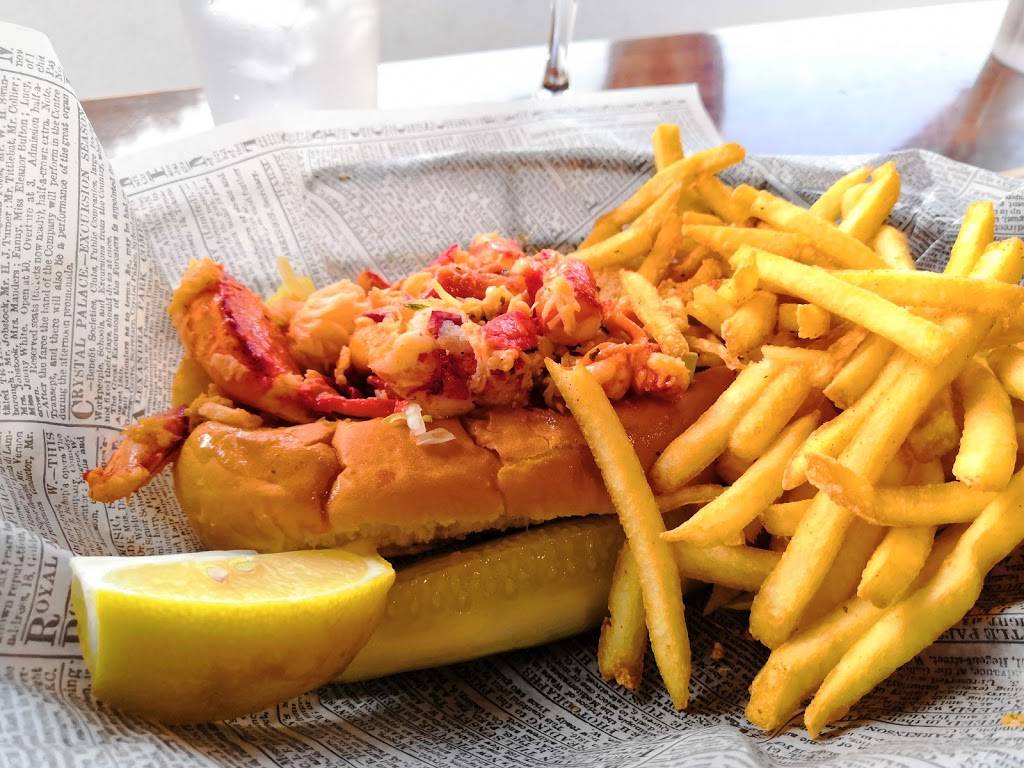 Beach Burgers And Brew | restaurant | 136 Main St, Seal Beach, CA 90740, USA | 5624302330 OR +1 562-430-2330