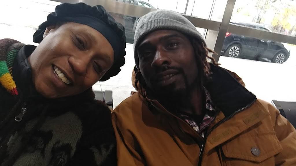 White Castle | restaurant | 1930 Michigan Ave, Detroit, MI 48216, USA | 8008432728 OR +1 800-843-2728