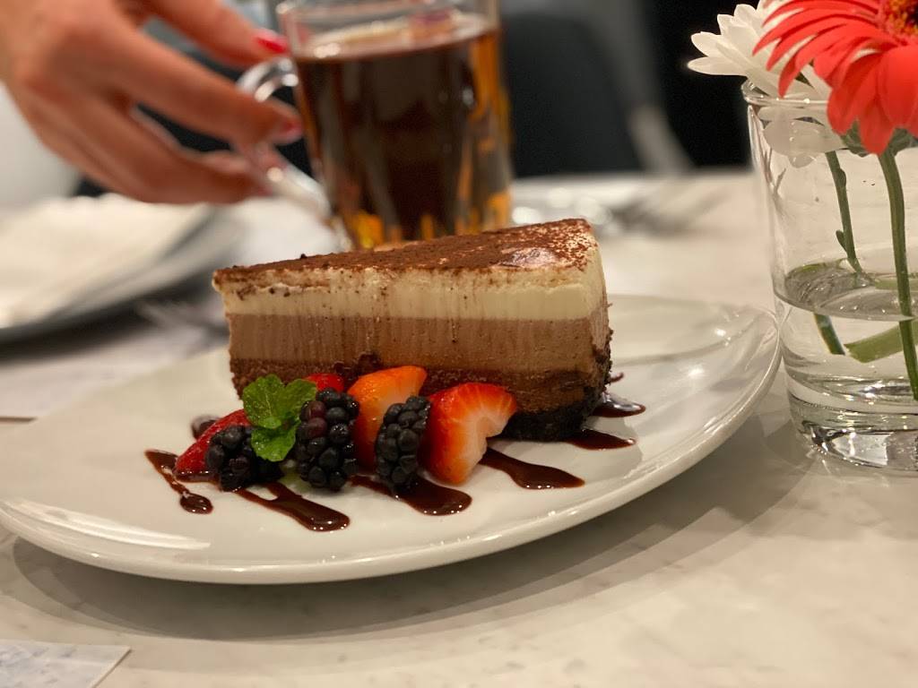 Toranj | restaurant | 10861 Lindbrook Dr, Los Angeles, CA 90024, USA | 3108248188 OR +1 310-824-8188