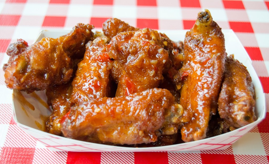 Lowcountry Milwaukee | restaurant | 1114 N Water St, Milwaukee, WI 53202, USA | 4142520015 OR +1 414-252-0015