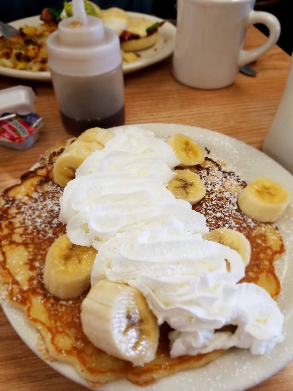 Penguin Cafe | cafe | 981 S Coast Hwy, Laguna Beach, CA 92651, USA | 9494941353 OR +1 949-494-1353