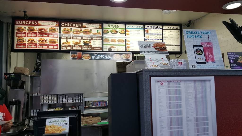 Jack in the Box | restaurant | 4896 El Camino Real, Los Altos, CA 94022, USA | 4085155966 OR +1 408-515-5966