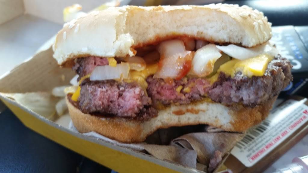 McDonalds | cafe | 828 E Albion St, Avilla, IN 46710, USA | 2608974051 OR +1 260-897-4051