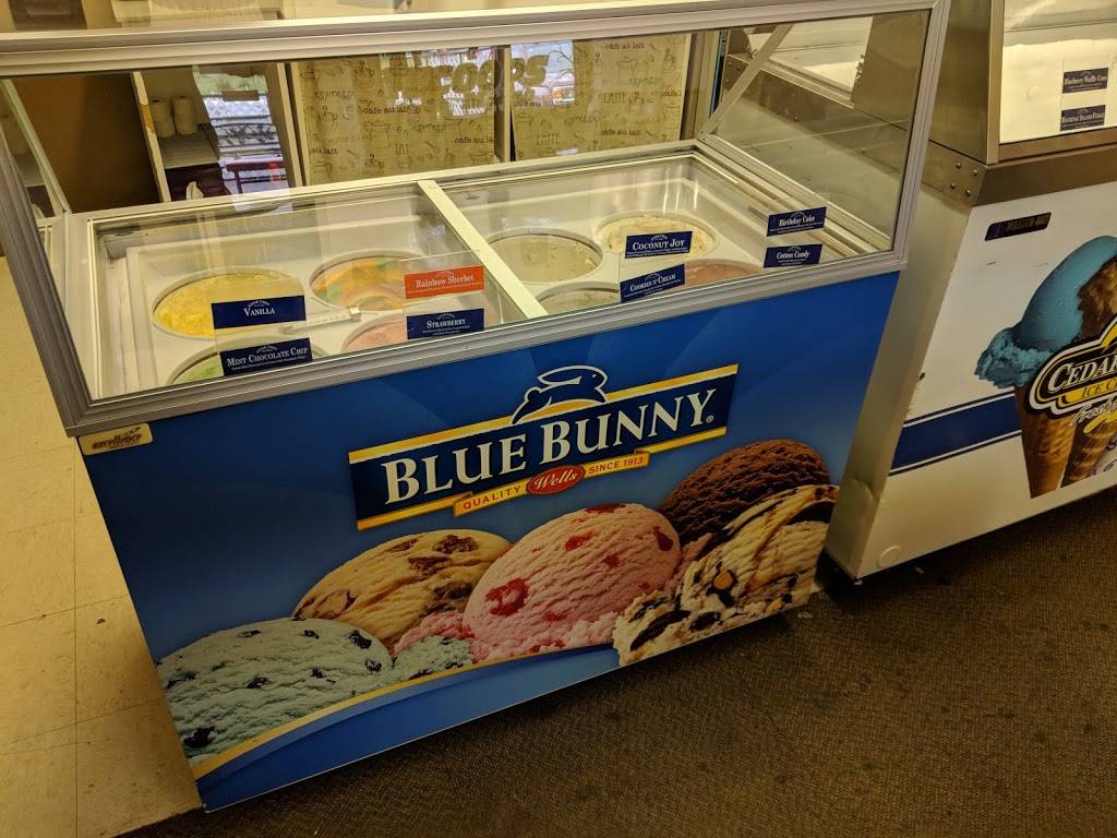 Scoops in Malmo | meal takeaway | 22167 State Hwy 47, Aitkin, MN 56431, USA | 3206842088 OR +1 320-684-2088