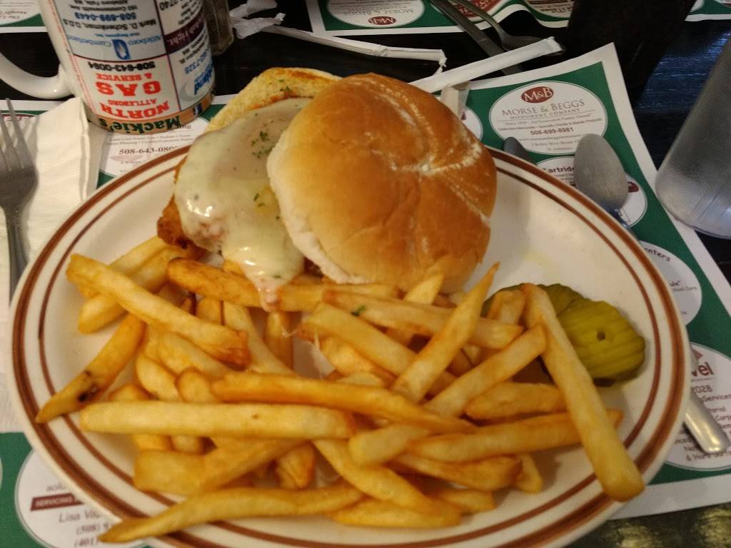 Mackies Restaurant & Country Store | restaurant | 49 N Washington St, North Attleborough, MA 02760, USA | 5086434141 OR +1 508-643-4141