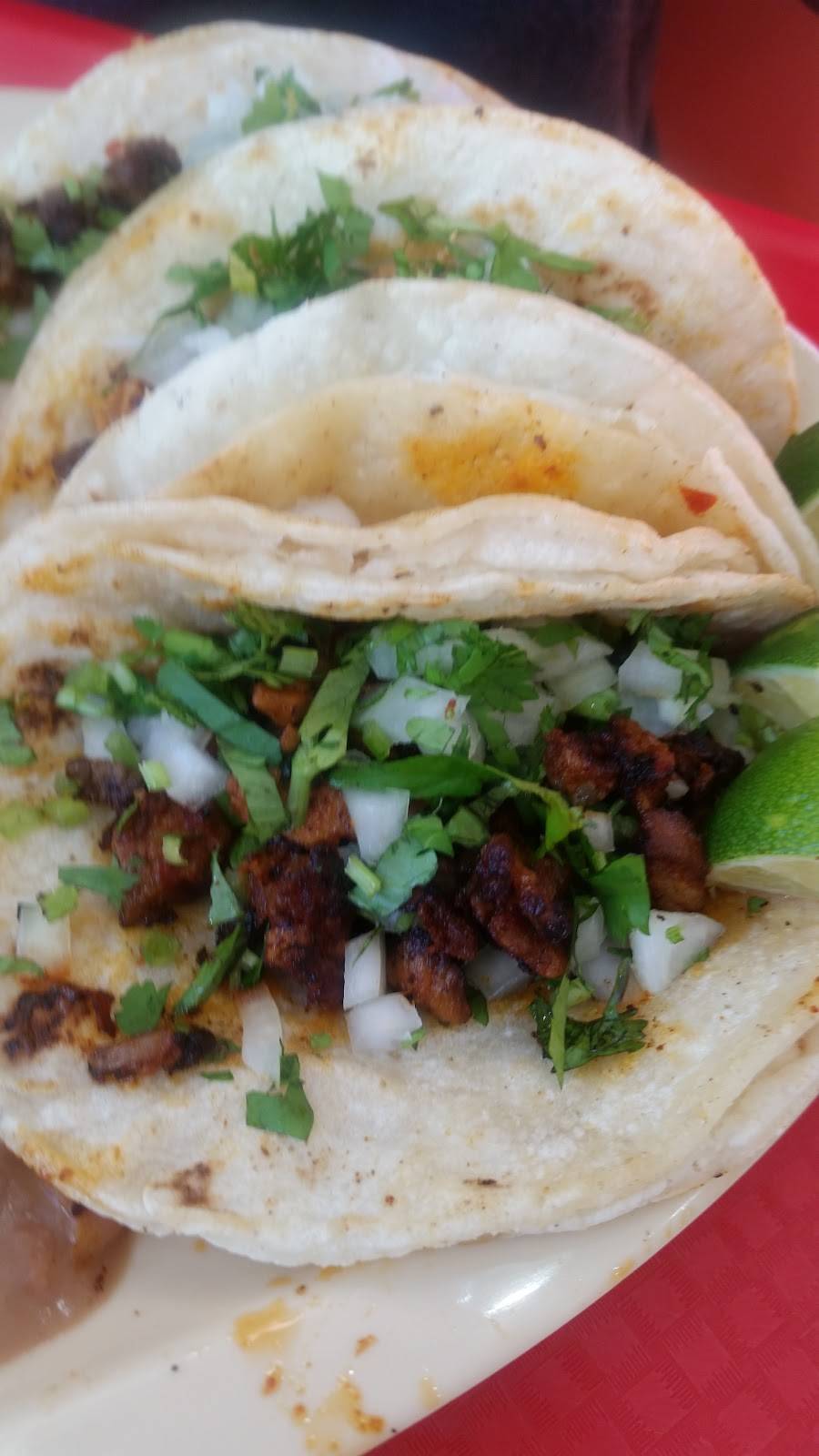 Taqueria Campeña | restaurant | 15 Commerce Dr Suite 100, Grayslake, IL 60030, USA | 8477528107 OR +1 847-752-8107