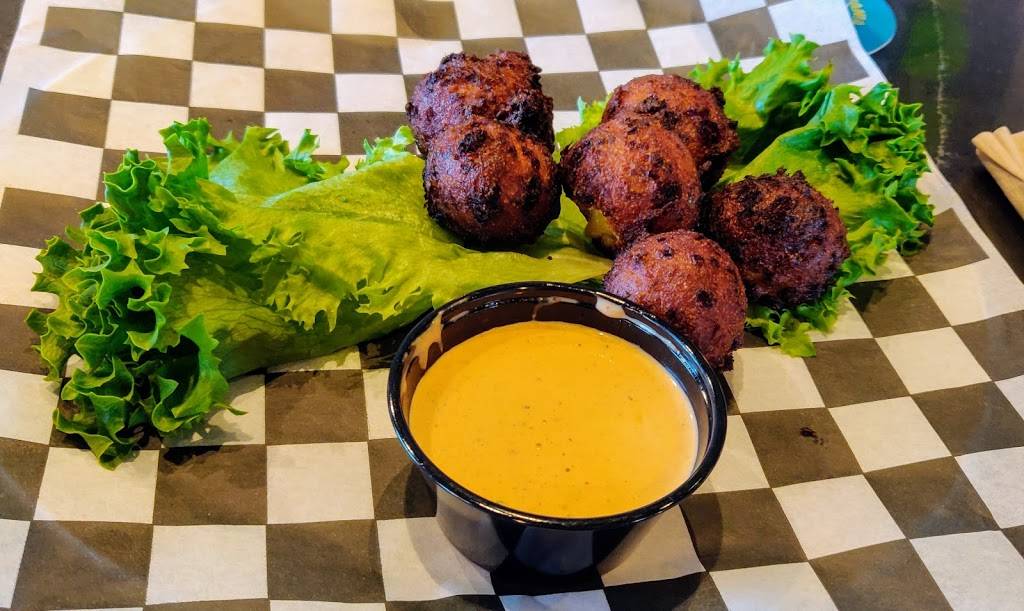 Sly Fox Taphouse at the Grove | restaurant | 20 Liberty Blvd #100, Malvern, PA 19355, USA | 4843283567 OR +1 484-328-3567