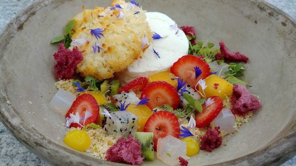 East Coast Provisions | restaurant | 3411 W Cary St, Richmond, VA 23221, USA | 8043533411 OR +1 804-353-3411