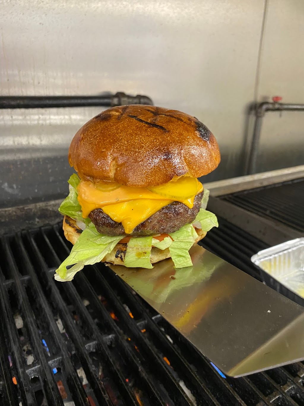 Dannys Grill | restaurant | 7306 Bell Blvd, Queens, NY 11364, USA | 7182682568 OR +1 718-268-2568