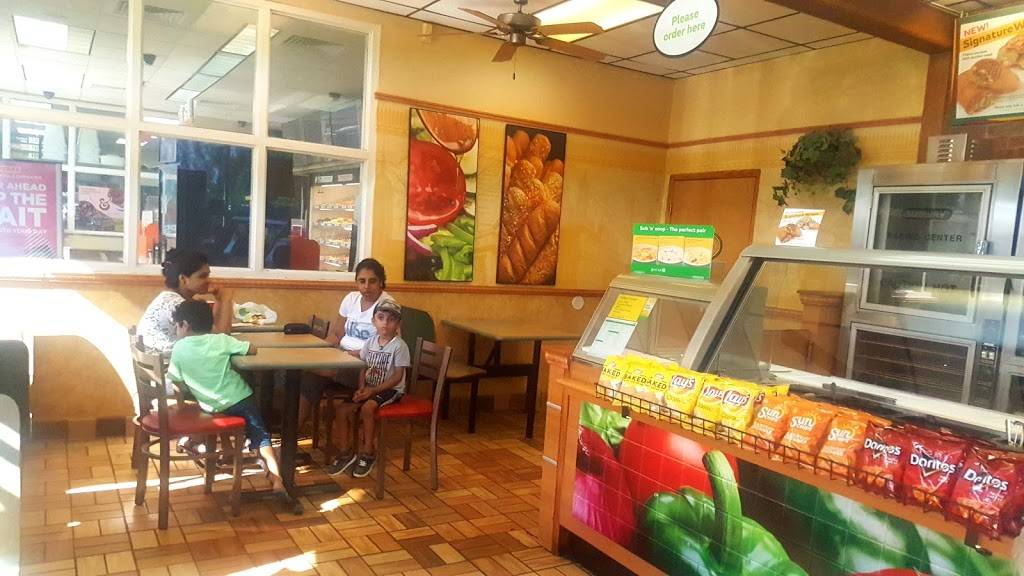 Subway Restaurants | restaurant | 421 SE 1st Ave, Florida City, FL 33034, USA | 3052488898 OR +1 305-248-8898