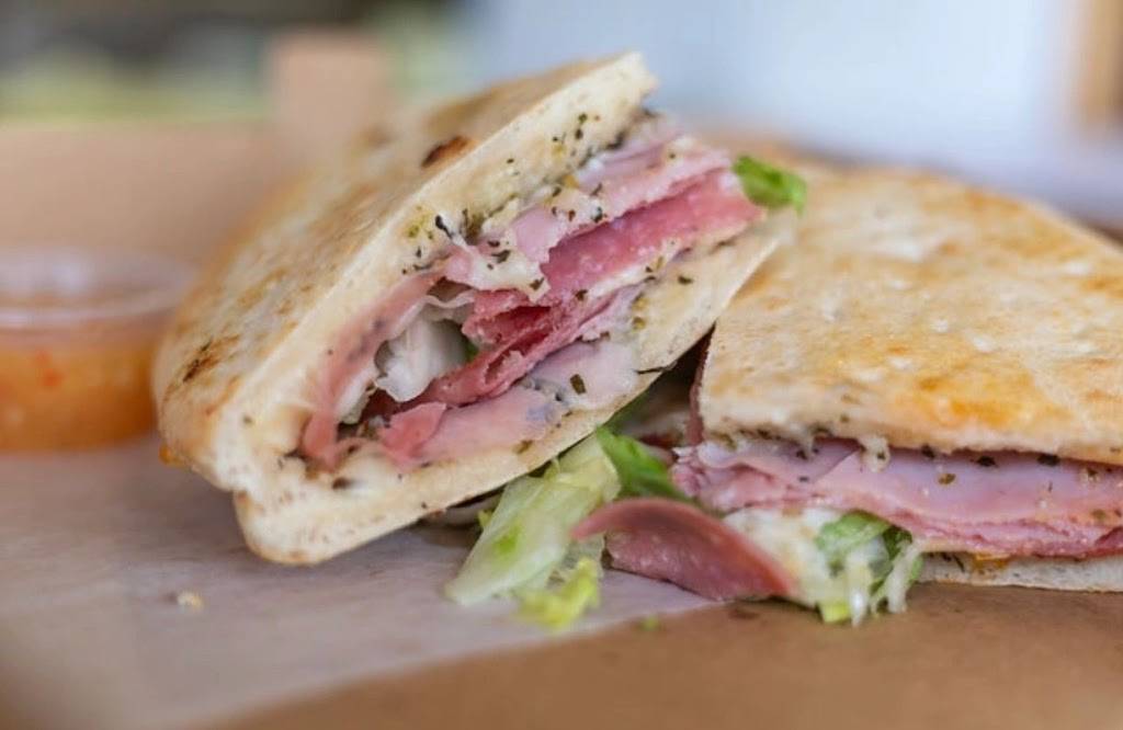 Country Style Pizza | bakery | 536 Dewey Ave, Bridgeville, PA 15017, USA | 4122219595 OR +1 412-221-9595