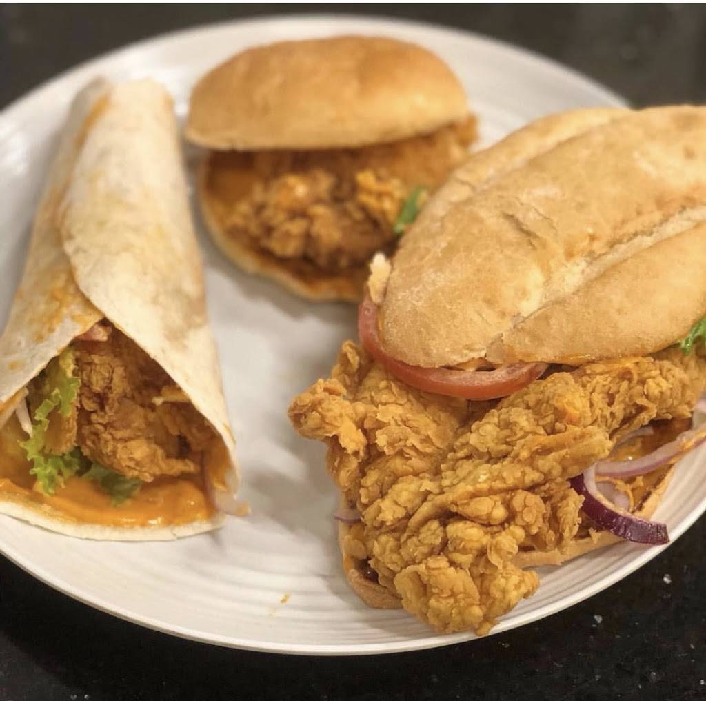 Chicken Kitchen | restaurant | 3715 Lawrence Ave E, Scarborough, ON M1G 1P7, Canada | 4169138155 OR +1 416-913-8155