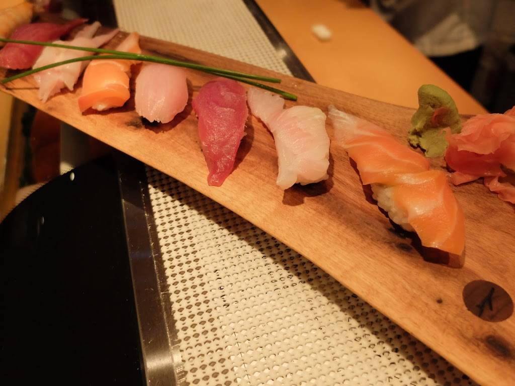 Yumei Sushi Japanese Restaurant | restaurant | 2116 Queen St E, Toronto, ON M4E 1G1, Canada | 4166987705 OR +1 416-698-7705