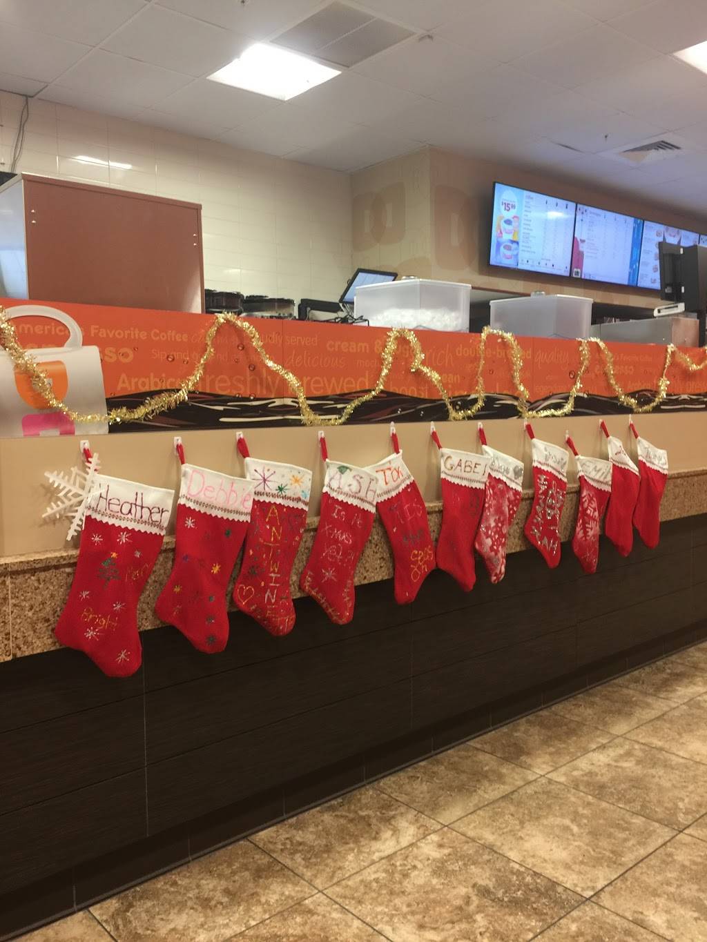 Dunkin | bakery | 1917 NW Federal Hwy, Stuart, FL 34994, USA | 7727771372 OR +1 772-777-1372