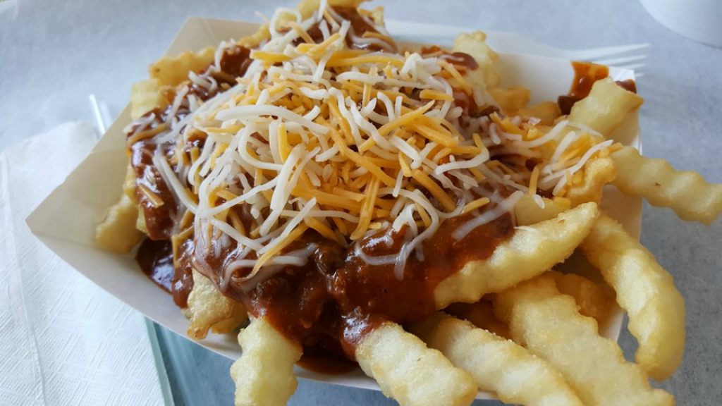 Sno-White Drive-In | meal takeaway | 4085 Clovis Ave, Fresno, CA 93727, USA | 5592916753 OR +1 559-291-6753