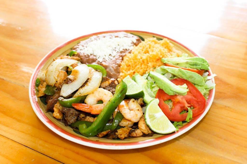 Taco Rey Mexican Grill | restaurant | 1812 James L Redman Pkwy, Plant City, FL 33563, USA | 8137542100 OR +1 813-754-2100