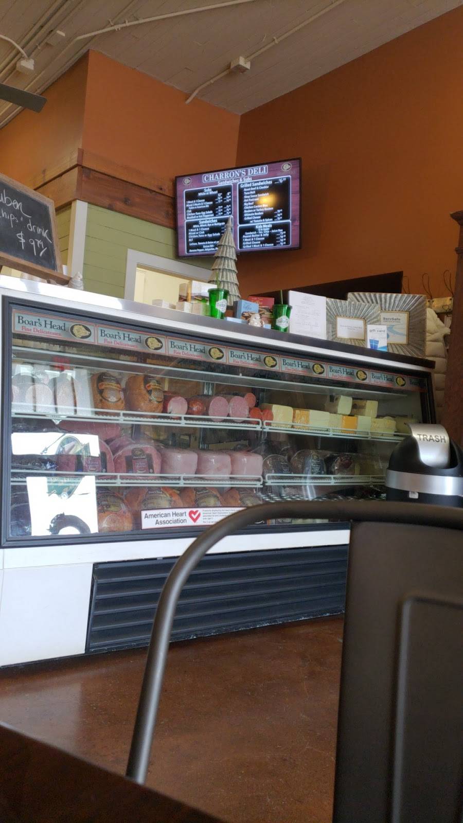 Charrons Deli & Cafe | meal takeaway | 120 E Main St, Youngsville, NC 27596, USA | 9195692147 OR +1 919-569-2147