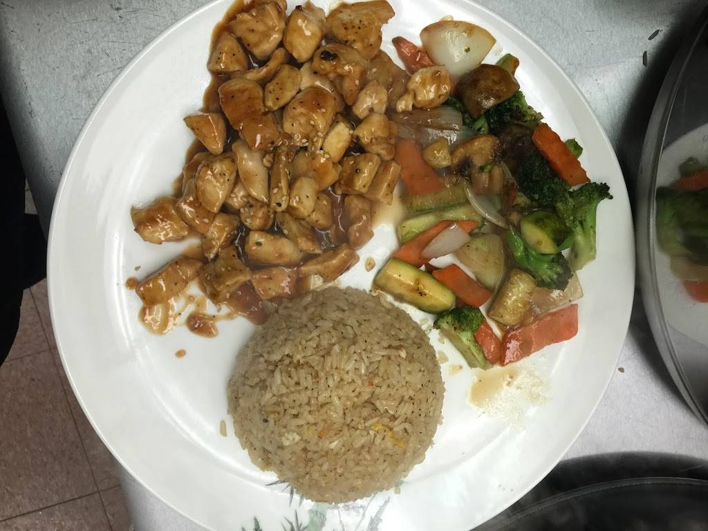 KiKu Japanese Fusion | restaurant | 870 W Market St, Tiffin, OH 44883, USA | 5679386014 OR +1 567-938-6014