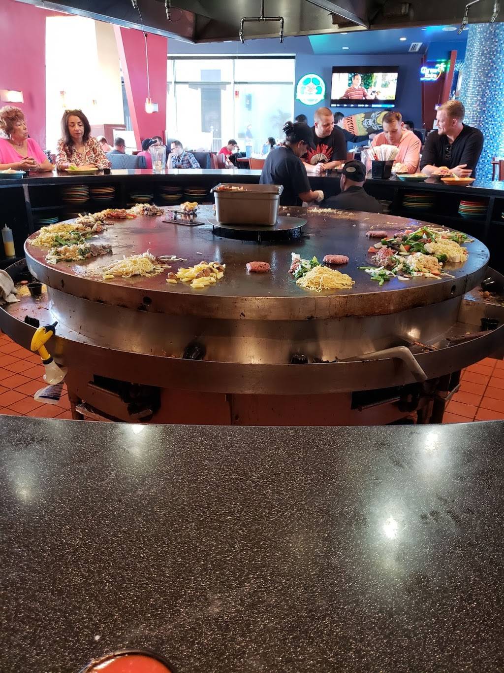 Fire and Ice Grill and Bar | restaurant | 321 W Katella Ave, Anaheim, CA 92802, USA | 7148089757 OR +1 714-808-9757