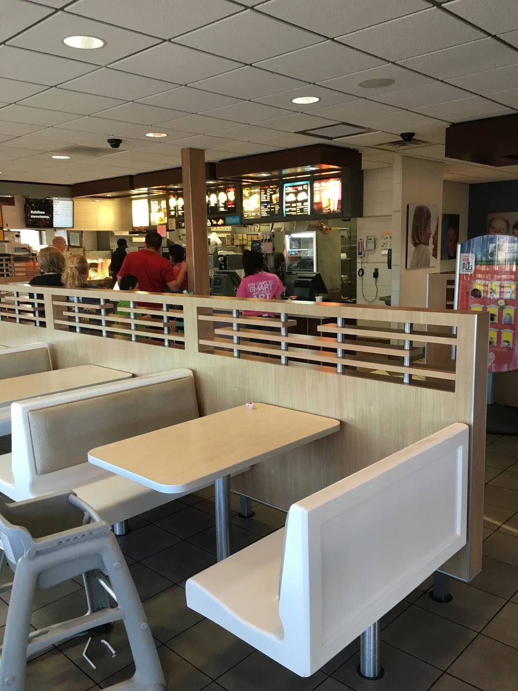 McDonalds | cafe | 2221 Grand Ave, Fort Smith, AR 72901, USA | 4797850726 OR +1 479-785-0726