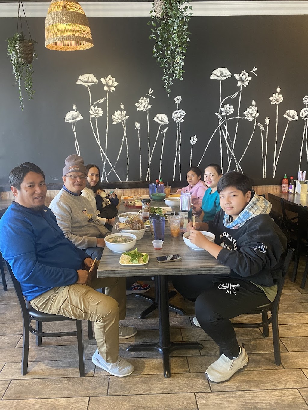 Ha Noi Pho | restaurant | 3330 Lake Tahoe Blvd Suite 15, South Lake Tahoe, CA 96150, USA | 5304164906 OR +1 530-416-4906