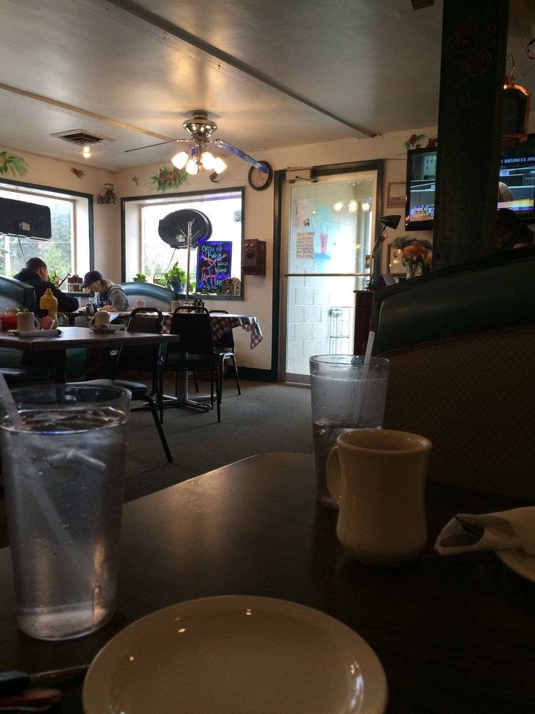 Bobs on Sheridan | restaurant | 422 Sheridan Rd, Racine, WI 53403, USA | 2625539119 OR +1 262-553-9119