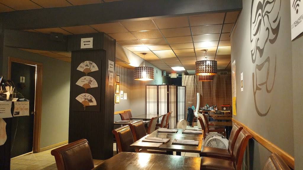 Sols on the Square | restaurant | 117 E Mifflin St, Madison, WI 53703, USA | 6082510116 OR +1 608-251-0116