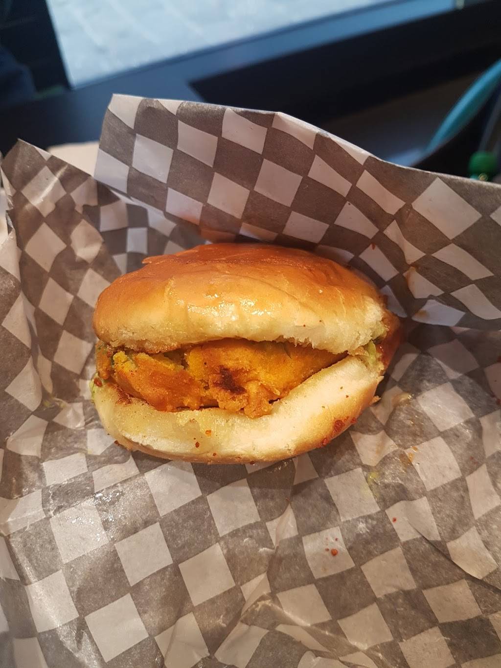 Amaya Express | restaurant | 95 The Pond Rd #20, North York, ON M3J 0L1, Canada | 6477936424 OR +1 647-793-6424