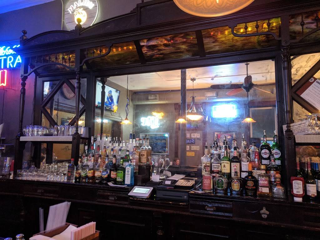 Farmers Inn Restaurant & Bar | restaurant | 7157 IL-158, Millstadt, IL 62260, USA | 6184766333 OR +1 618-476-6333