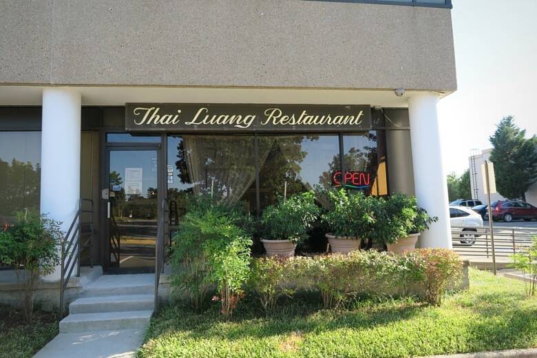 Thai Luang Restaurant | restaurant | 171 Elden St, Herndon, VA 20170, USA | 7034782233 OR +1 703-478-2233