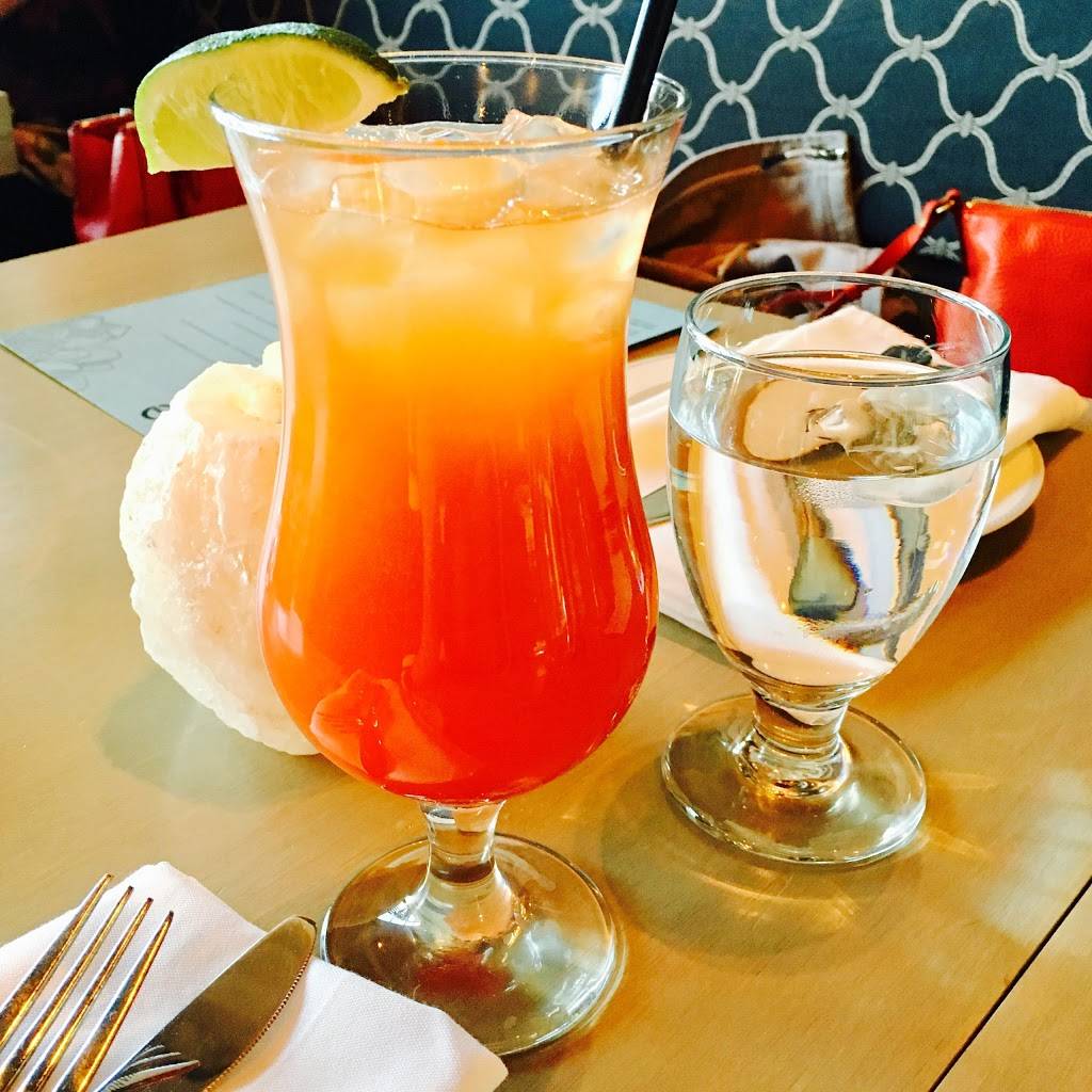 Amuse Kitchen & Wine | restaurant | 500 Eagleson Rd, Kanata, ON K2M 1H4, Canada | 6138808883 OR +1 613-880-8883