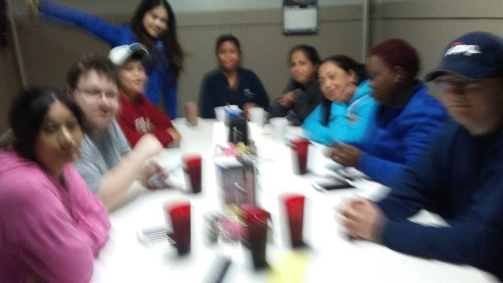 Crickets Lunch Room | restaurant | 112 E State St, Princeton, IN 47670, USA | 8123854039 OR +1 812-385-4039