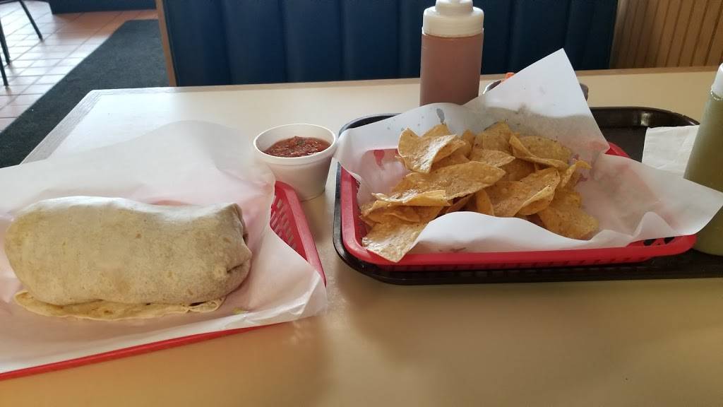 Tonys Place | restaurant | 2141 W Jefferson St, Joliet, IL 60435, USA | 8157444636 OR +1 815-744-4636