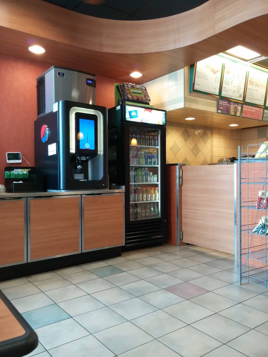 Subway | meal takeaway | 472 Norfolk St S, Simcoe, ON N3Y 2X3, Canada | 5194293000 OR +1 519-429-3000