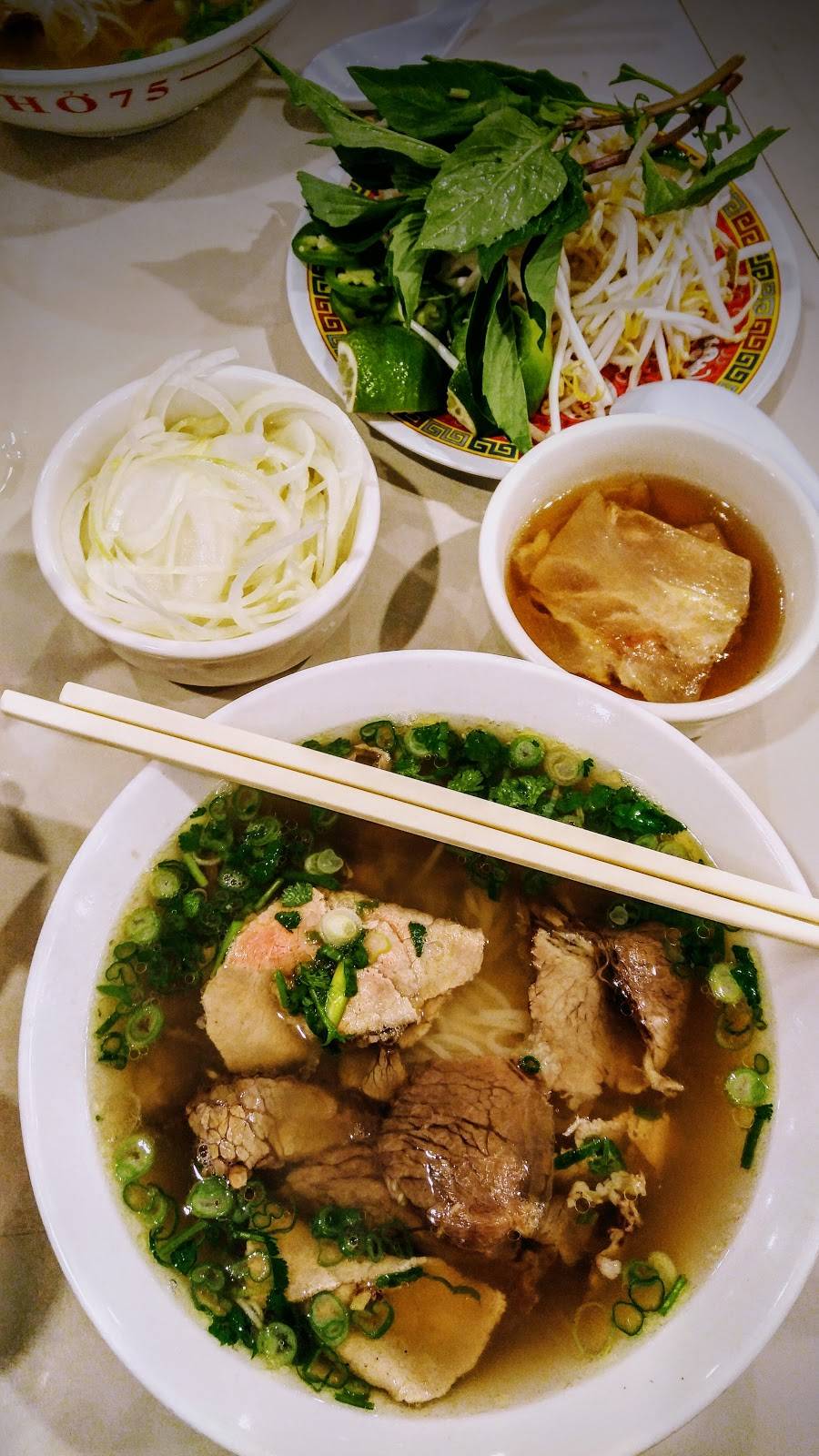 Pho 75 | restaurant | 1721 Wilson Blvd, Arlington, VA 22209, USA | 7035257355 OR +1 703-525-7355