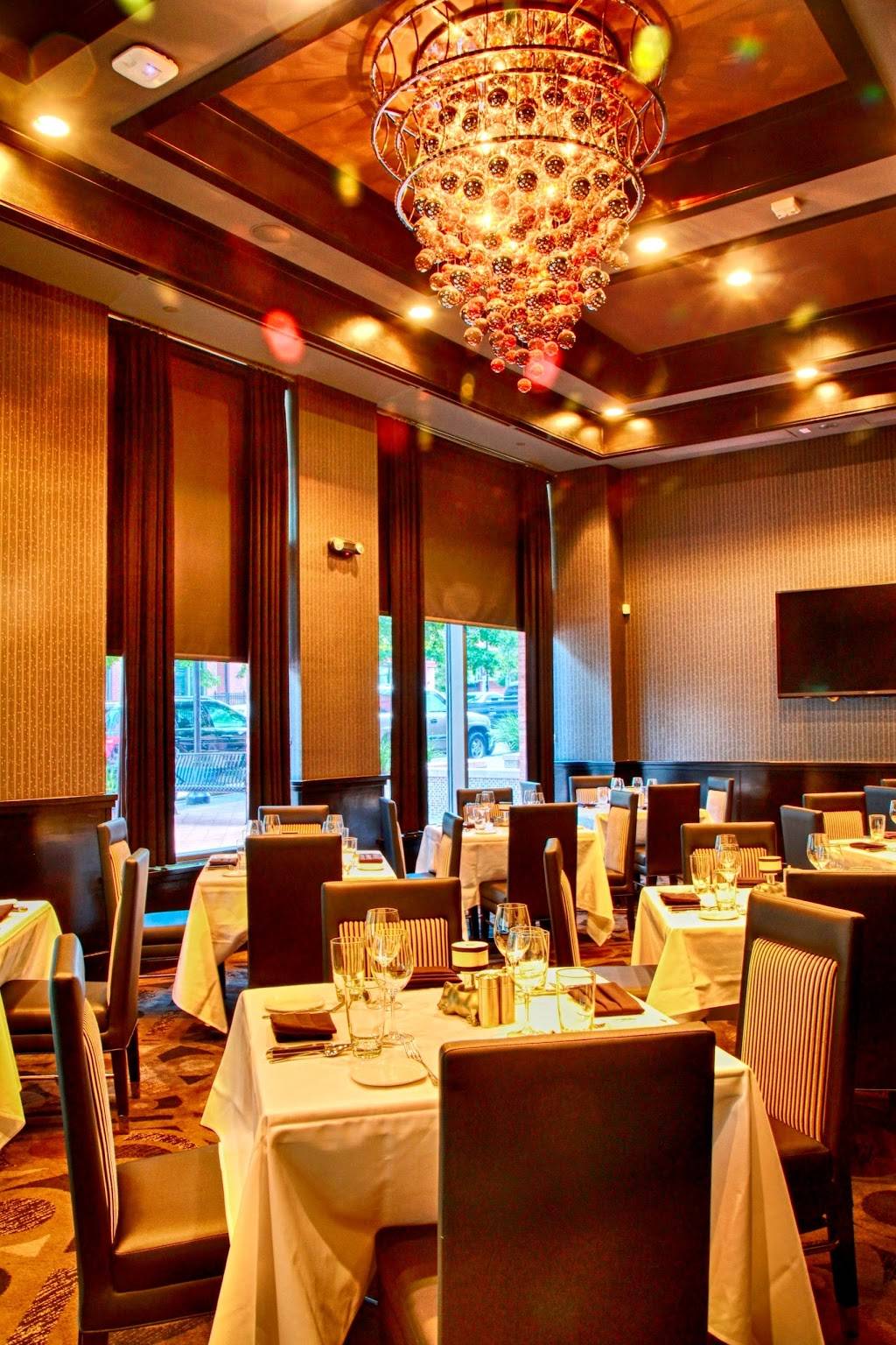 Mortons Grille | restaurant | 25 Waterway Ave, The Woodlands, TX 77380, USA | 8325850794 OR +1 832-585-0794
