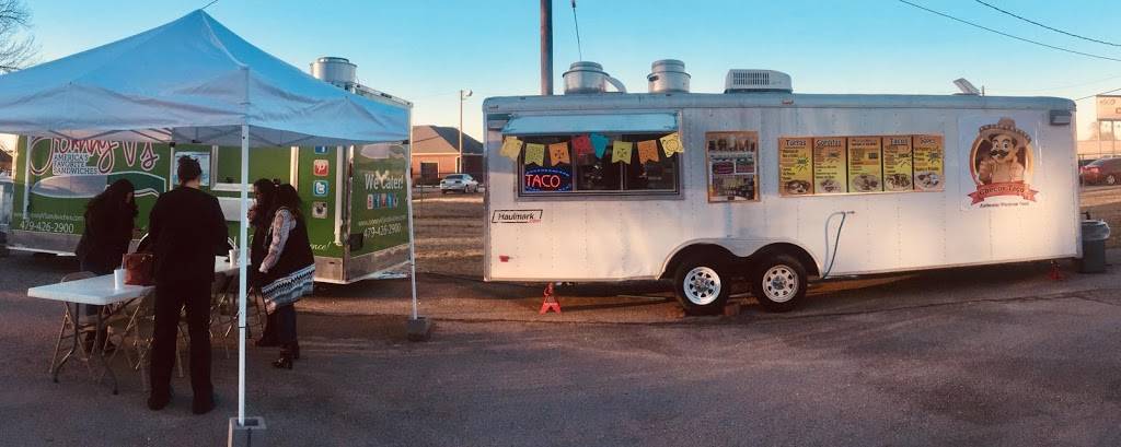 Checos Tacos | restaurant | 203 E Monroe Ave, Lowell, AR 72745, USA | 4797579555 OR +1 479-757-9555