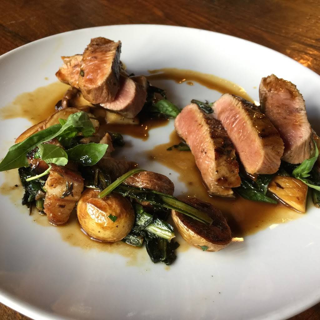 RaR Bar | restaurant | 30-01 35th Ave, Long Island City, NY 11106, USA | 7187299009 OR +1 718-729-9009