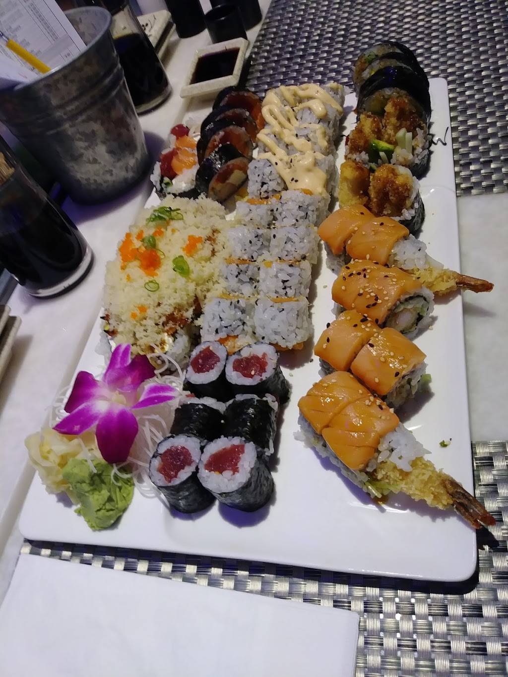 Fancy Q Sushi & Thai Apopka | restaurant | 1095 W Orange Blossom Trail, Apopka, FL 32712, USA | 4078901111 OR +1 407-890-1111