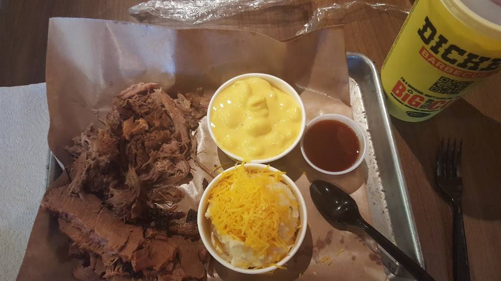 Dickeys Barbecue Pit | restaurant | 763 Center Dr Suite 103, San Marcos, CA 92069, USA | 7607388900 OR +1 760-738-8900